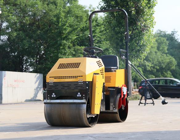 小型壓路機(jī)如何散熱呢？